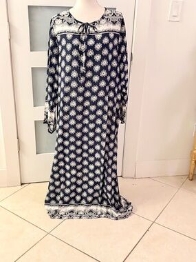 Vero Moda Navy and White Maxi Dress with Floral Medallion Print